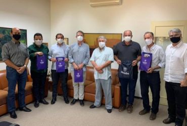 Reitor da Uniube, Marcelo Palmério, recebe prefeito e lideranças de Governador Valadares